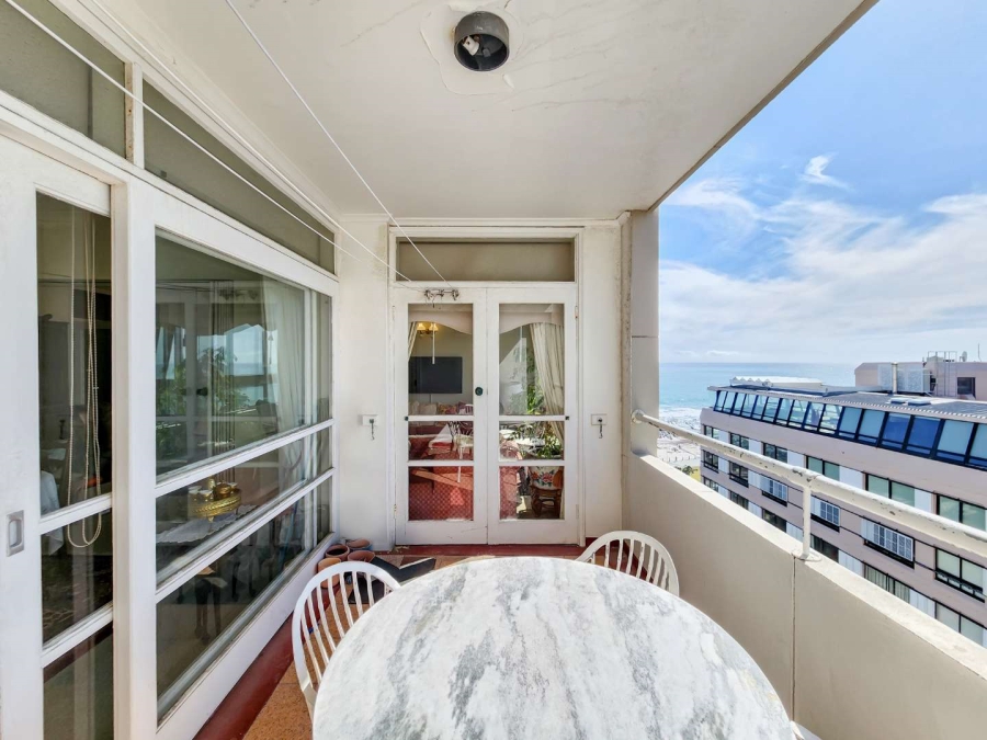 3 Bedroom Property for Sale in Sea Point Western Cape